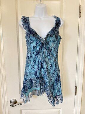 Urban Outfitters Kimchi Blue Paisley Lace Asymmetric Ruffles Top Small